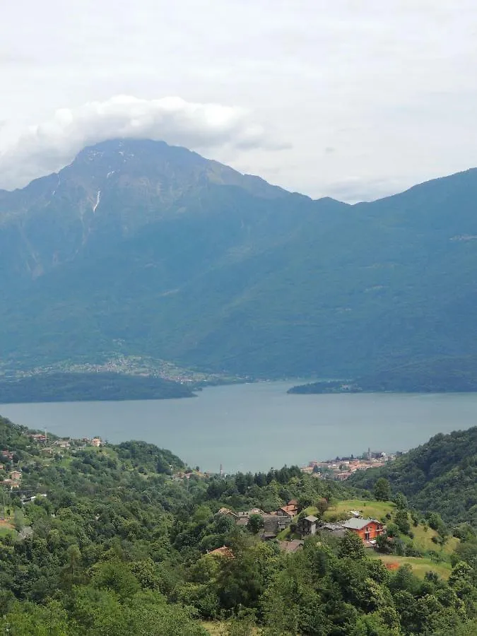 Ostello Dosso Del Liro Traversa 0*,  Italien